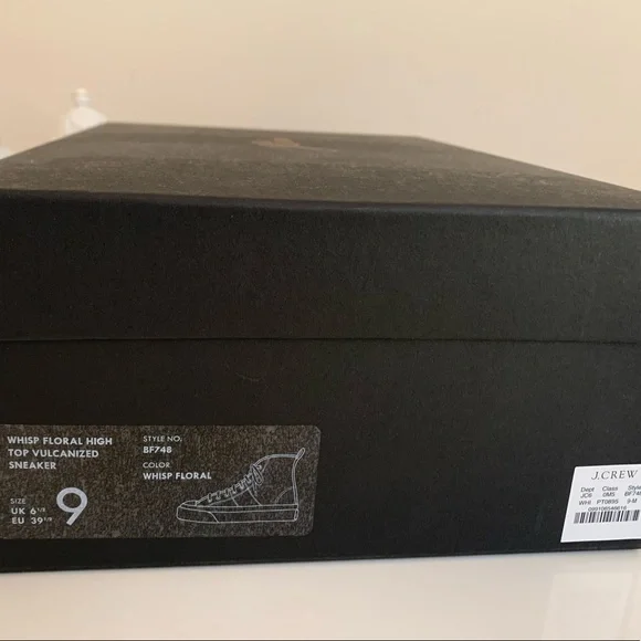 Floral High-Top Sneakers - Picture 10 of 11